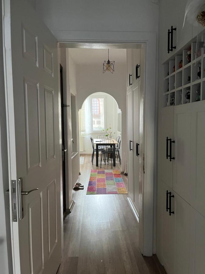 Апартаменты Centrally Located, 2+1 House In Taksim, Cihangir Стамбул Экстерьер фото